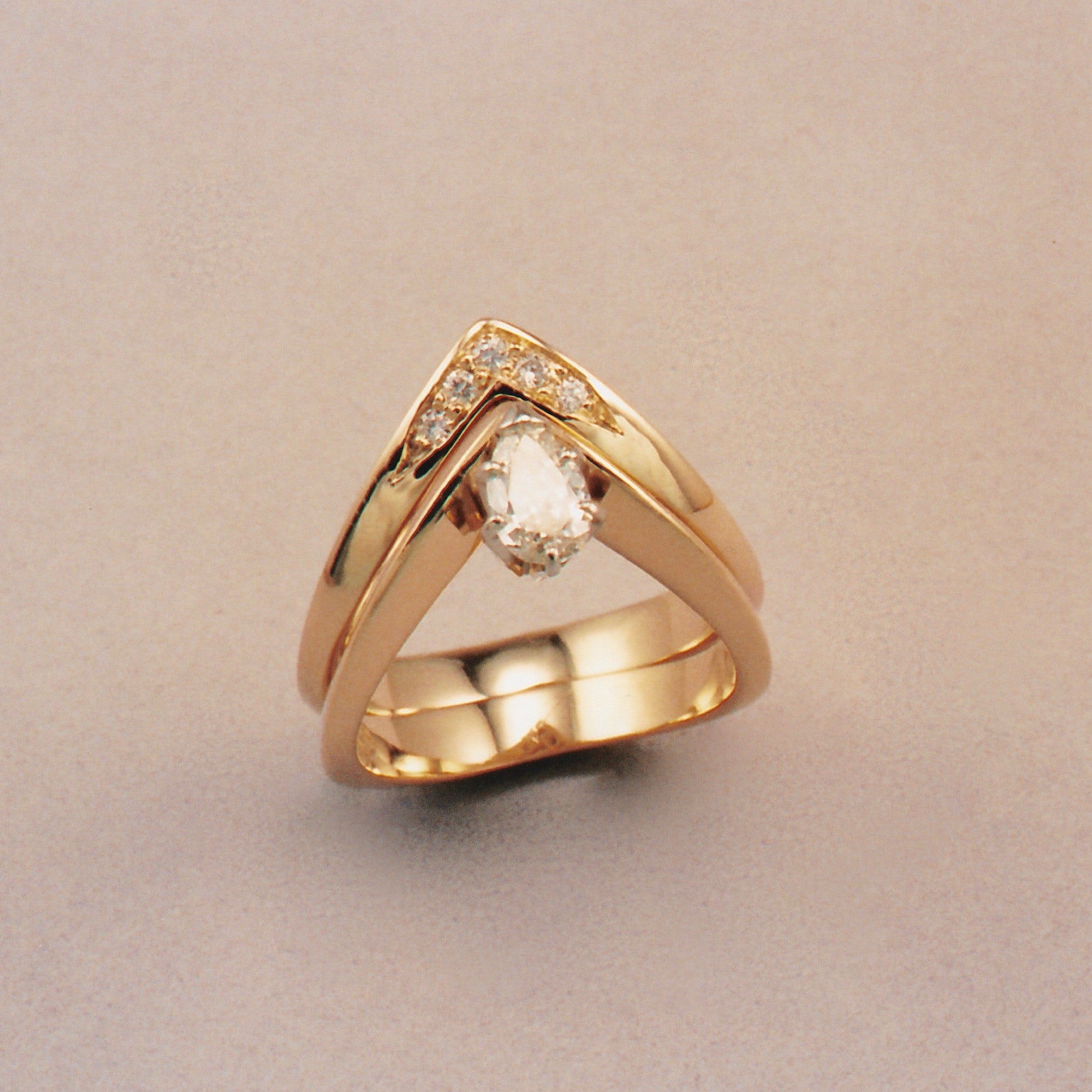 Arc Wedding Set,Custom,custom jewelry designer,custom jewelry design, Handmade jewelry, handcrafted, fine jewelry designs, designer goldsmiths, unique jewelry designs, northwest jewelry, northwest jewelry designers, pacific northwest jewelry,