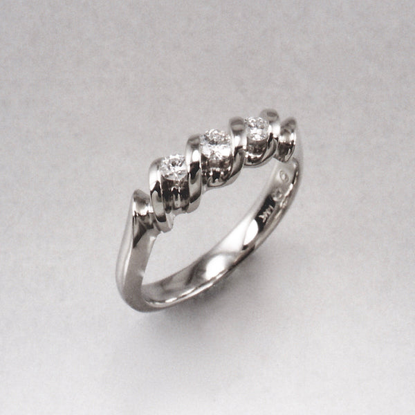 Skye Torc Ring with Diamonds
