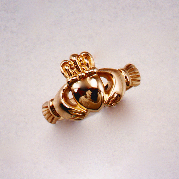 Celtic Claddagh Ring,Outlander Jewelry, Celtic Ring, Celtic Knot Ring, Celtic Designs, Celtic forms, Celtic Jewelry, Celtic Torc, Celtic Torque, Celtic Designs, Celtic Jewelery, Celtic Wedding Ring, Celtic Trinity Knot, Celtic Symbols, Celtic Crosses, Celtic Waterhorse, Celtic Pendants, Celtic Necklaces 