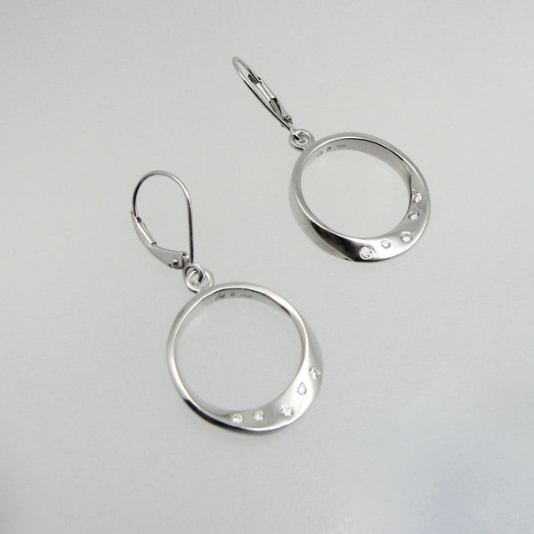 Möbius Drop Earrings w/Scattered Diamonds – Östling Jewelry Design